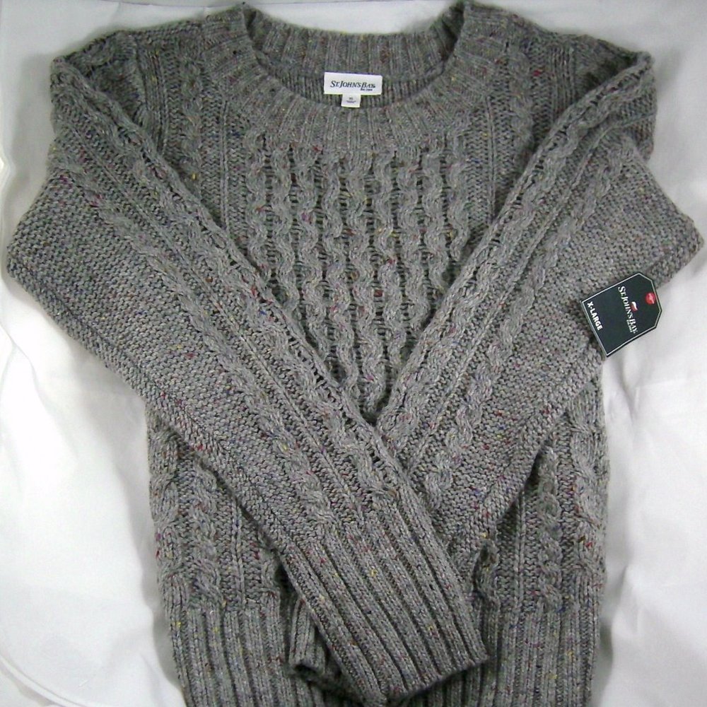 St. John's Bay Heather Grey Long Sleeve Sweater